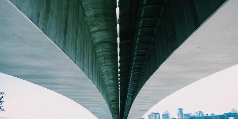 从实验室到临床：基于mRNA技术的个性化癌症疫苗研发挑战与前景