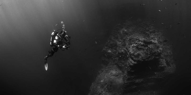 生物传感器技术革新：从实验室设备到即时诊断与健康监测的科学突破